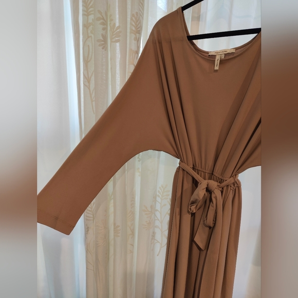 Women's Max and Cleo Dress! - Picture 3 of 6